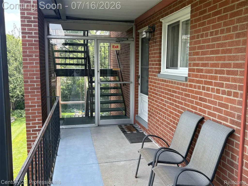 2820 Woodslee Drive Royal Oak City MI 48073