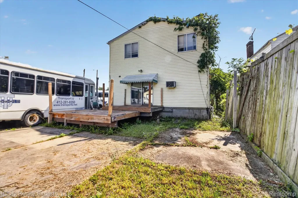 13417 Robson Street Detroit City MI 48227