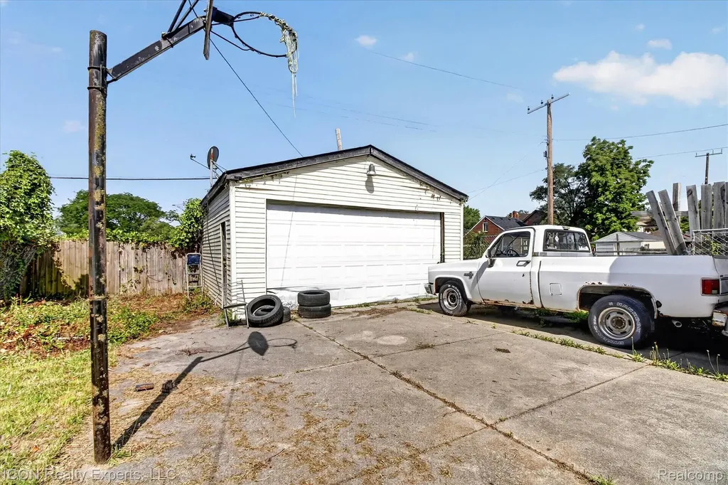 13417 Robson Street Detroit City MI 48227
