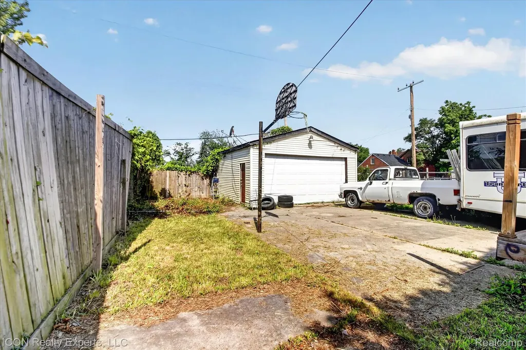 13417 Robson Street Detroit City MI 48227