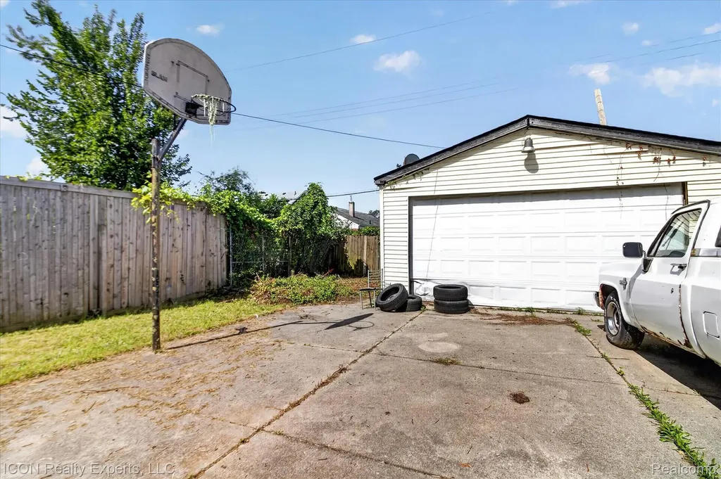 13417 Robson Street Detroit City MI 48227