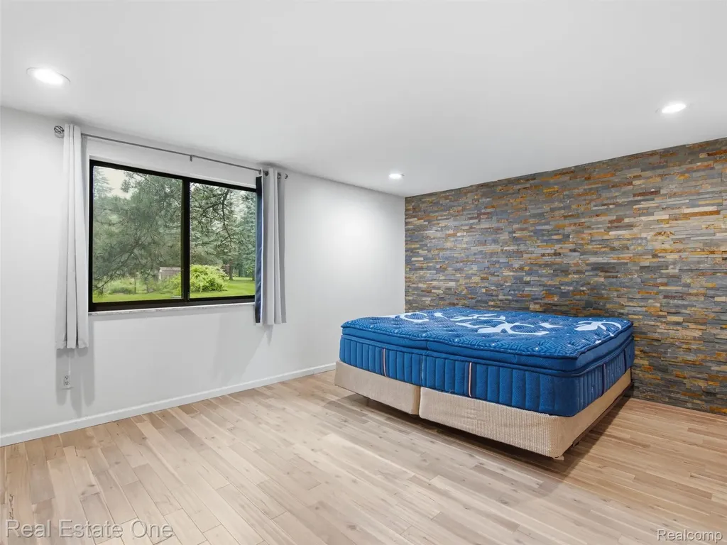 3206 Allen Road Brandon Charter Township MI 48462