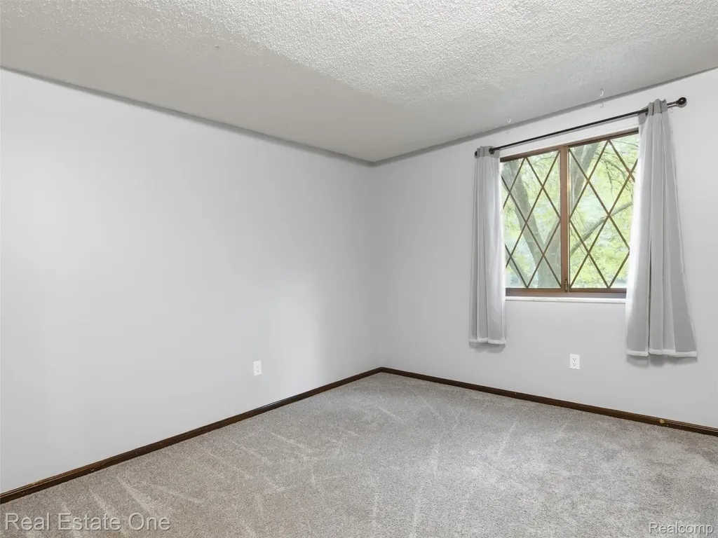 3206 Allen Road Brandon Charter Township MI 48462