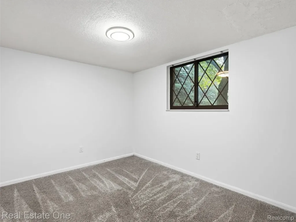 3206 Allen Road Brandon Charter Township MI 48462