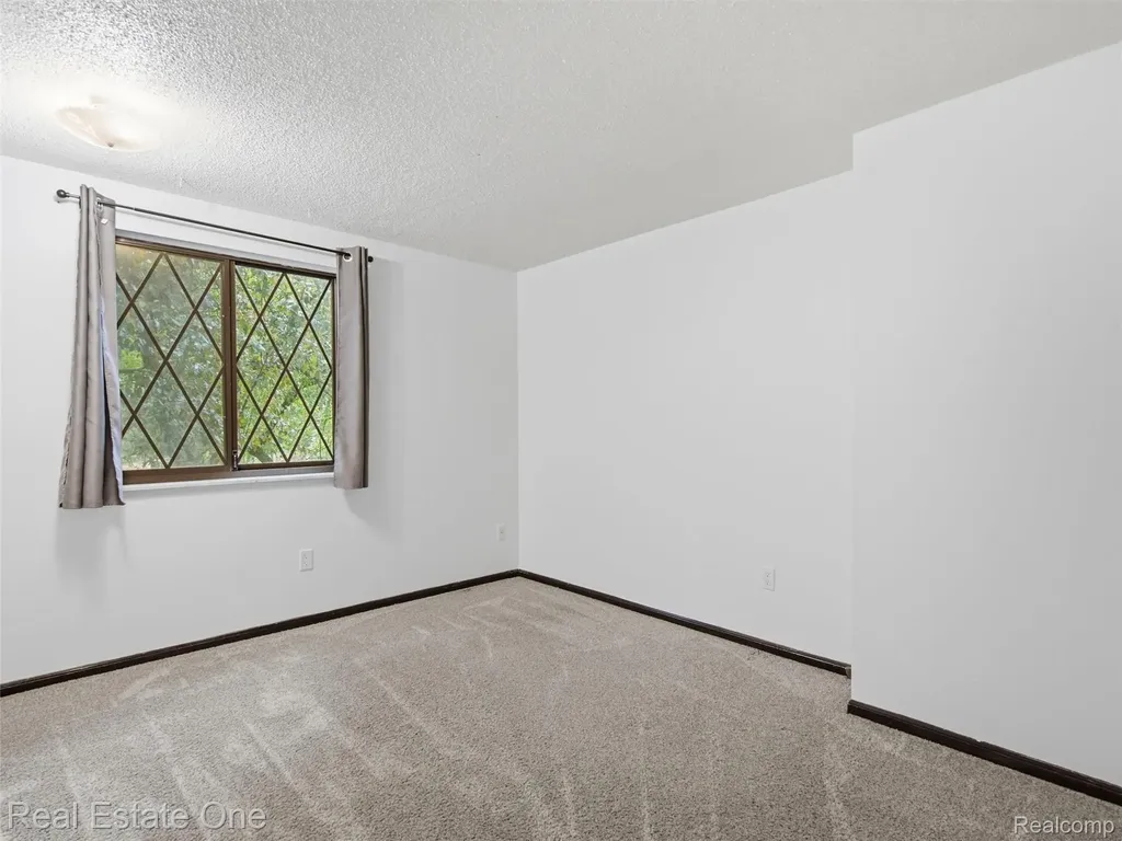 3206 Allen Road Brandon Charter Township MI 48462