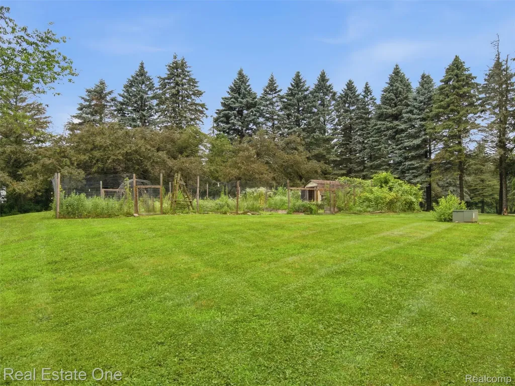 3206 Allen Road Brandon Charter Township MI 48462