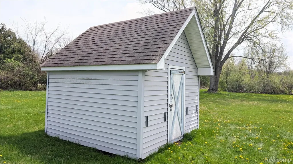 44043 Tyler Road Van Buren Charter Township MI 48111