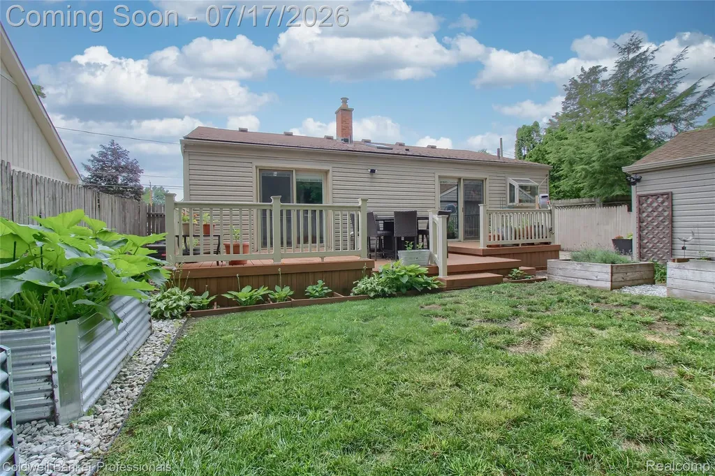 9118 Deering Street Livonia City MI 48150