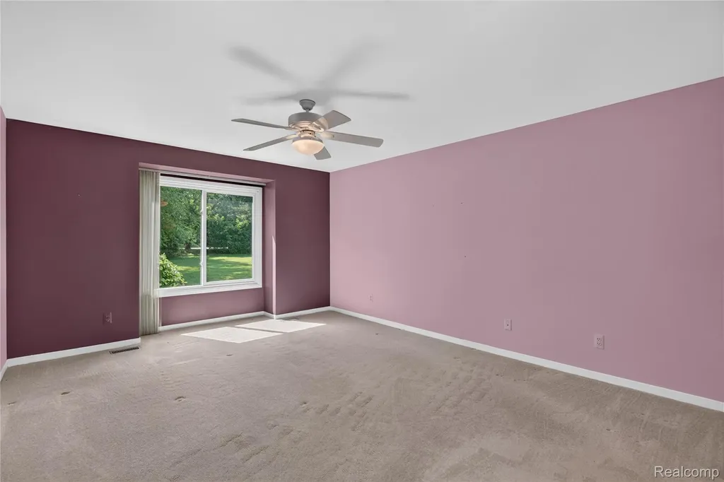 2775 Lochmoor Boulevard Orion Charter Township MI 48360
