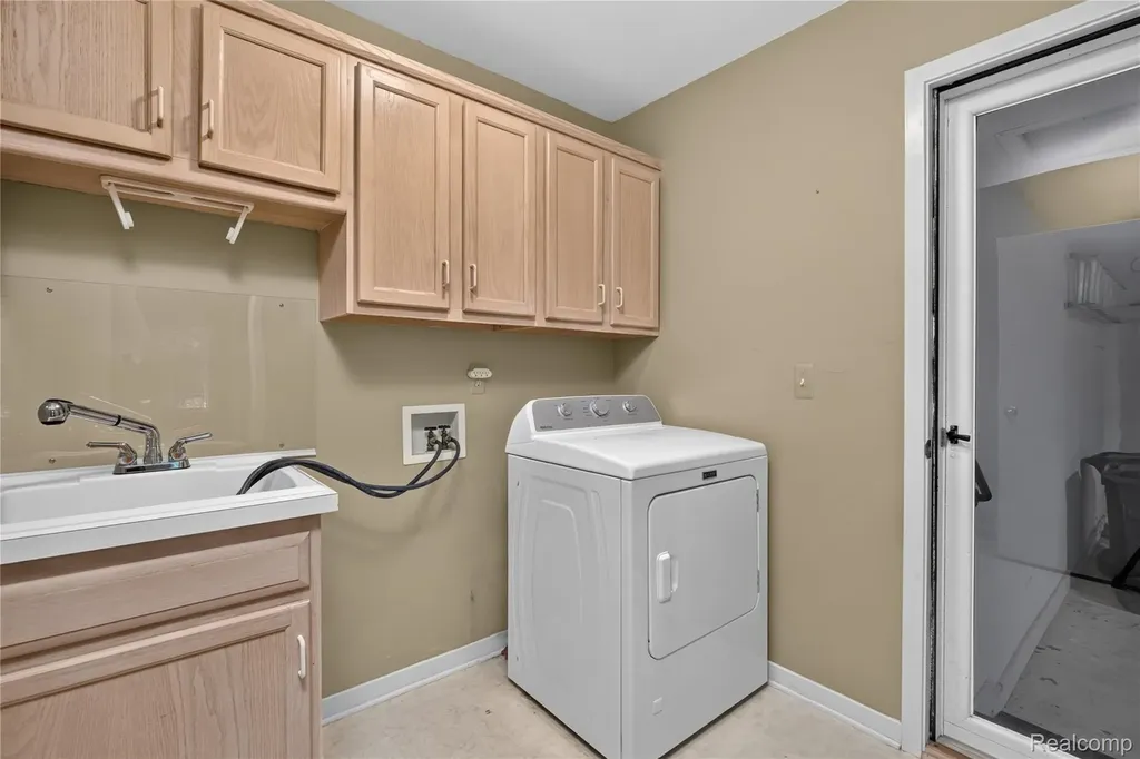 2775 Lochmoor Boulevard Orion Charter Township MI 48360