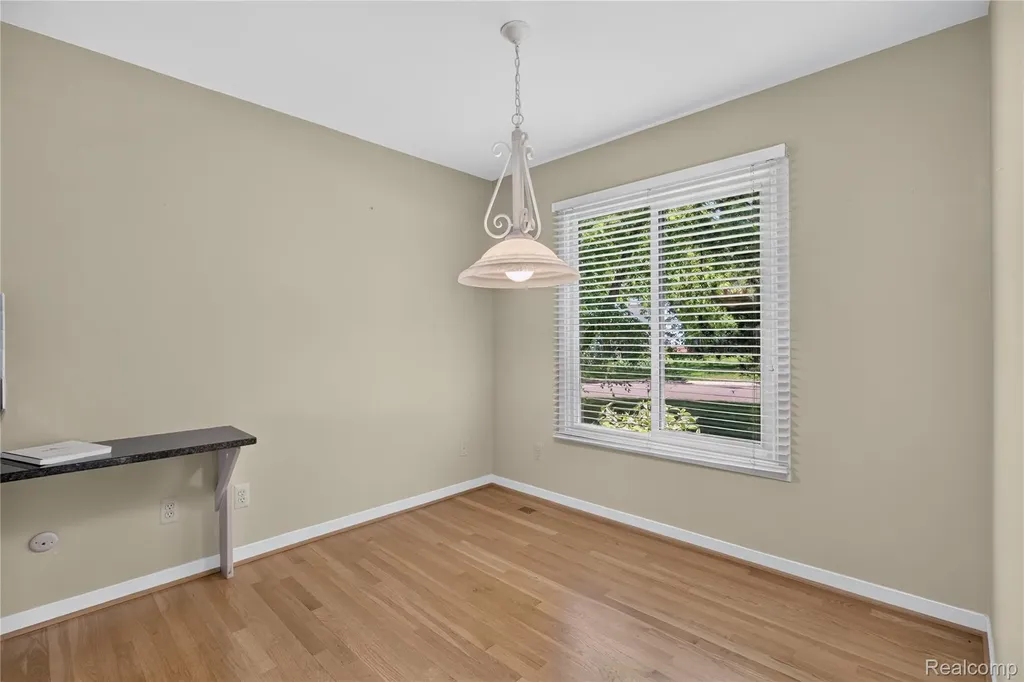 2775 Lochmoor Boulevard Orion Charter Township MI 48360