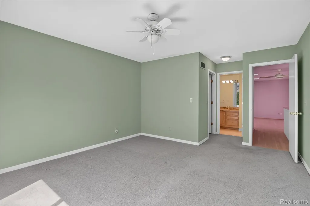 2775 Lochmoor Boulevard Orion Charter Township MI 48360
