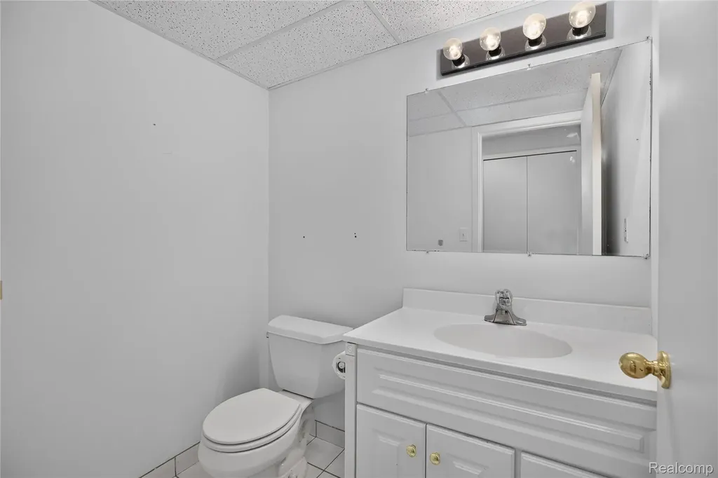 2775 Lochmoor Boulevard Orion Charter Township MI 48360