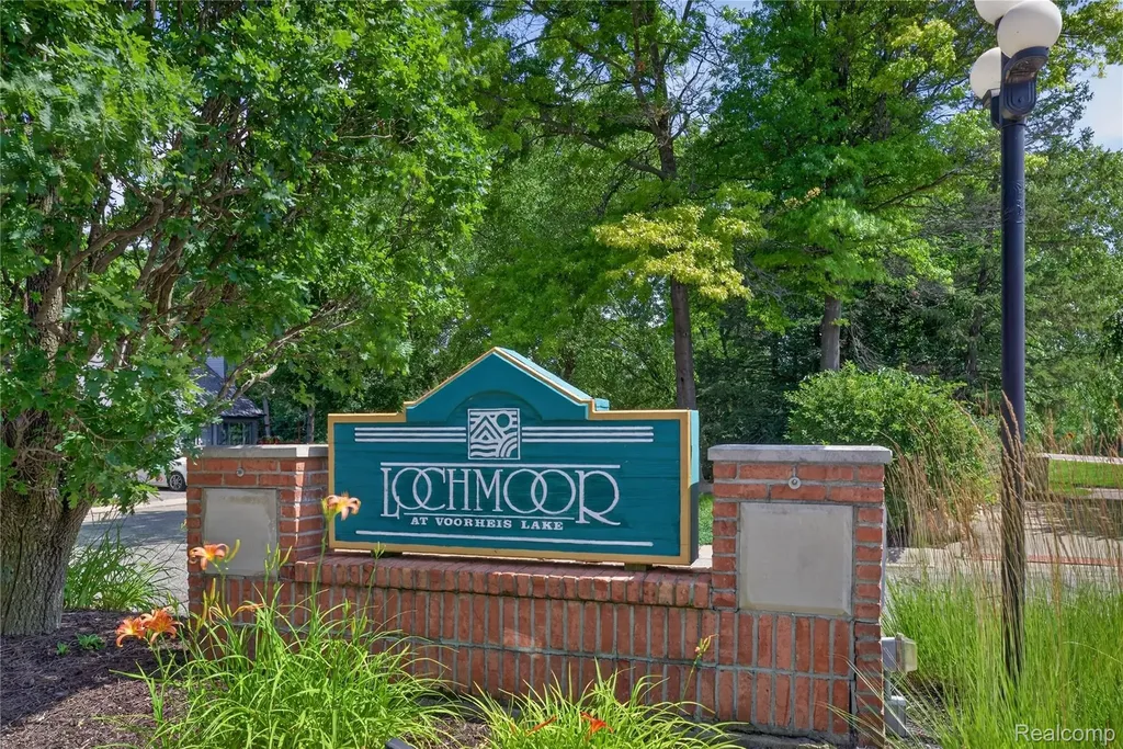 2775 Lochmoor Boulevard Orion Charter Township MI 48360
