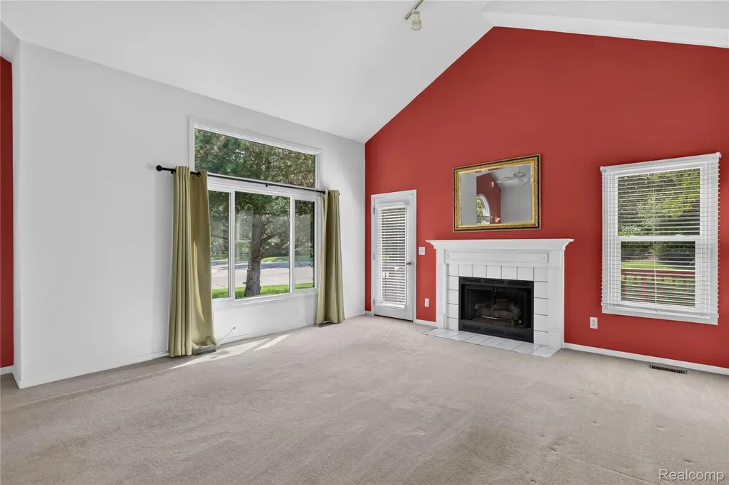 2775 Lochmoor Boulevard Orion Charter Township MI 48360