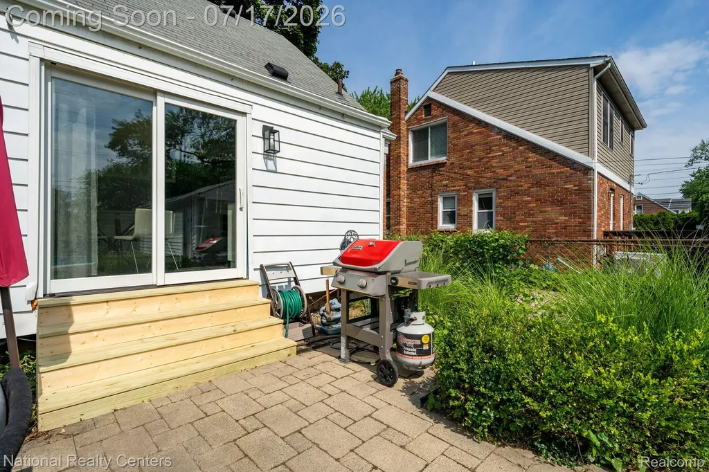 2028 N Wilson Avenue Royal Oak City MI 48073