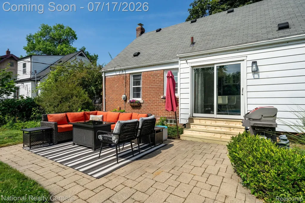 2028 N Wilson Avenue Royal Oak City MI 48073