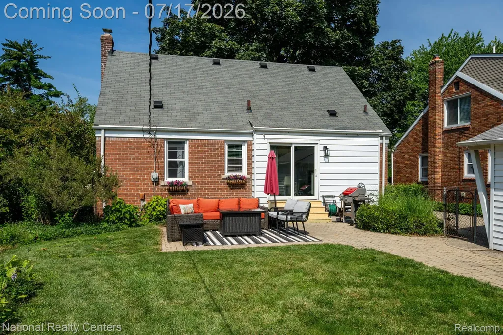 2028 N Wilson Avenue Royal Oak City MI 48073