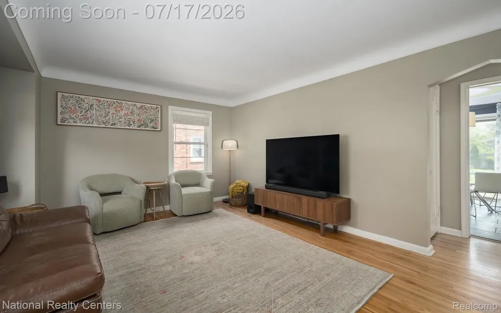 2028 N Wilson Avenue Royal Oak City MI 48073