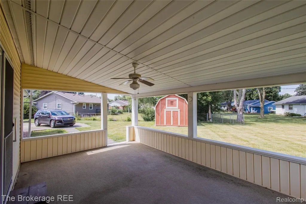 1382 Peachwood Drive Flint Charter Township MI 48507