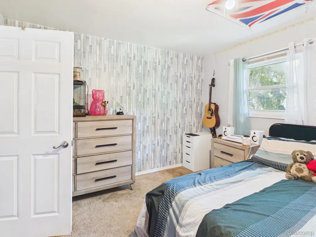 11473 Dexter Street Vienna Charter Township MI 48420