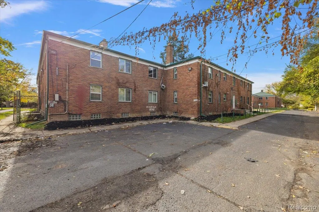 15860 Joy Road Detroit City MI 48228