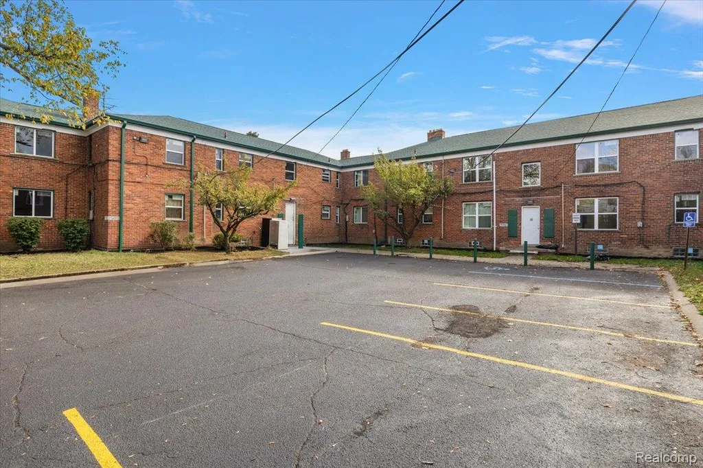 15860 Joy Road Detroit City MI 48228