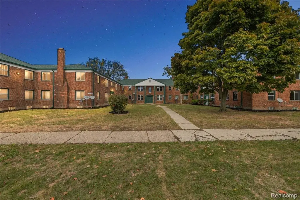 15860 Joy Road Detroit City MI 48228