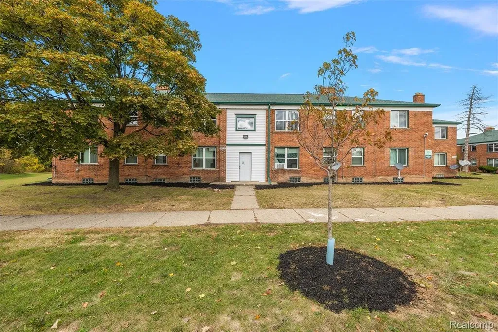 15860 Joy Road Detroit City MI 48228