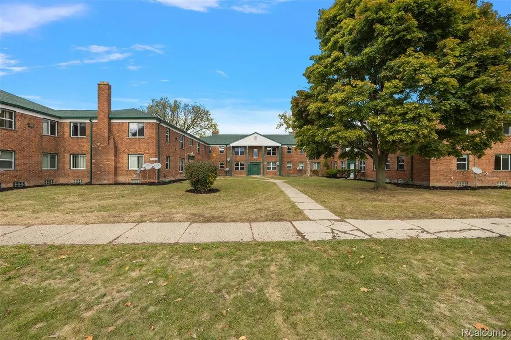 15860 Joy Road Detroit City MI 48228