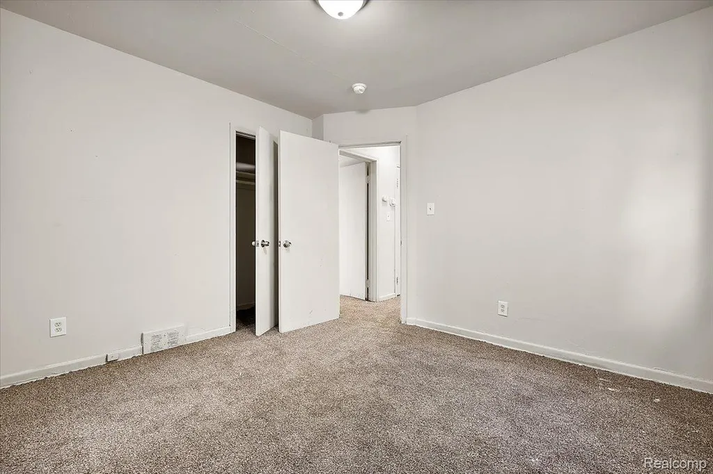 15860 Joy Road Detroit City MI 48228