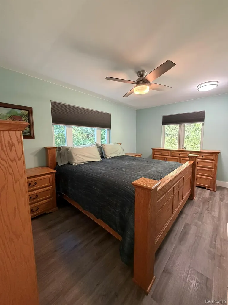 825 Rowlinson Lane Ortonville Village MI 48462