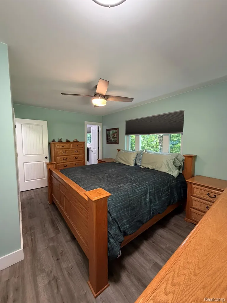 825 Rowlinson Lane Ortonville Village MI 48462