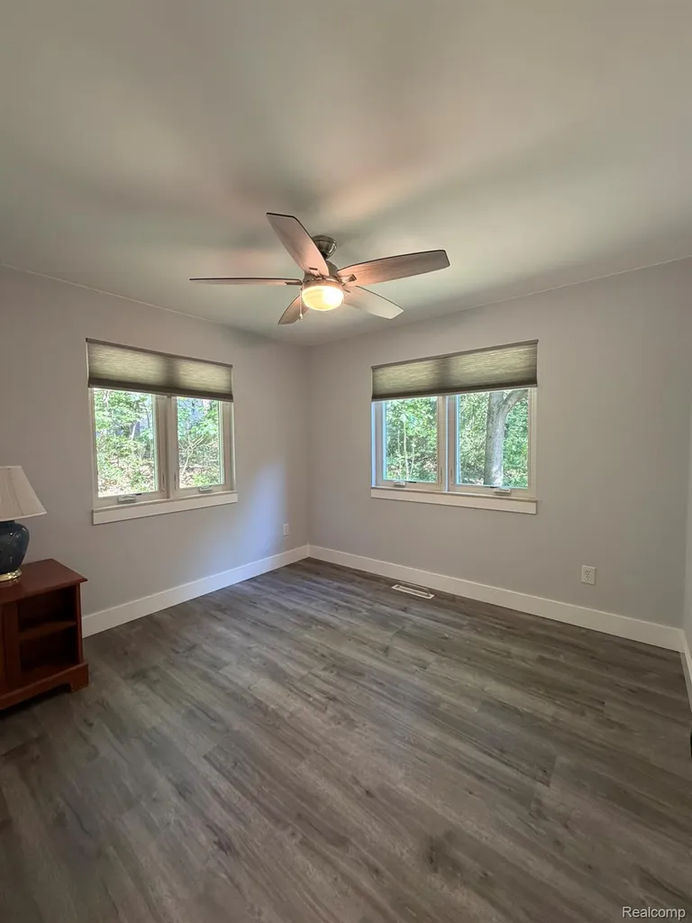 825 Rowlinson Lane Ortonville Village MI 48462