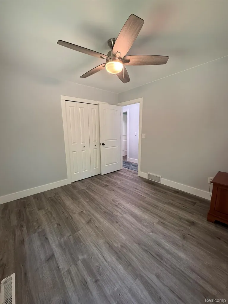 825 Rowlinson Lane Ortonville Village MI 48462