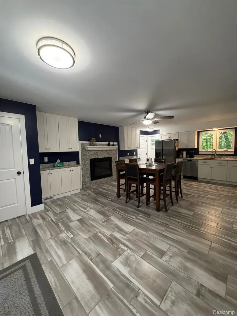 825 Rowlinson Lane Ortonville Village MI 48462