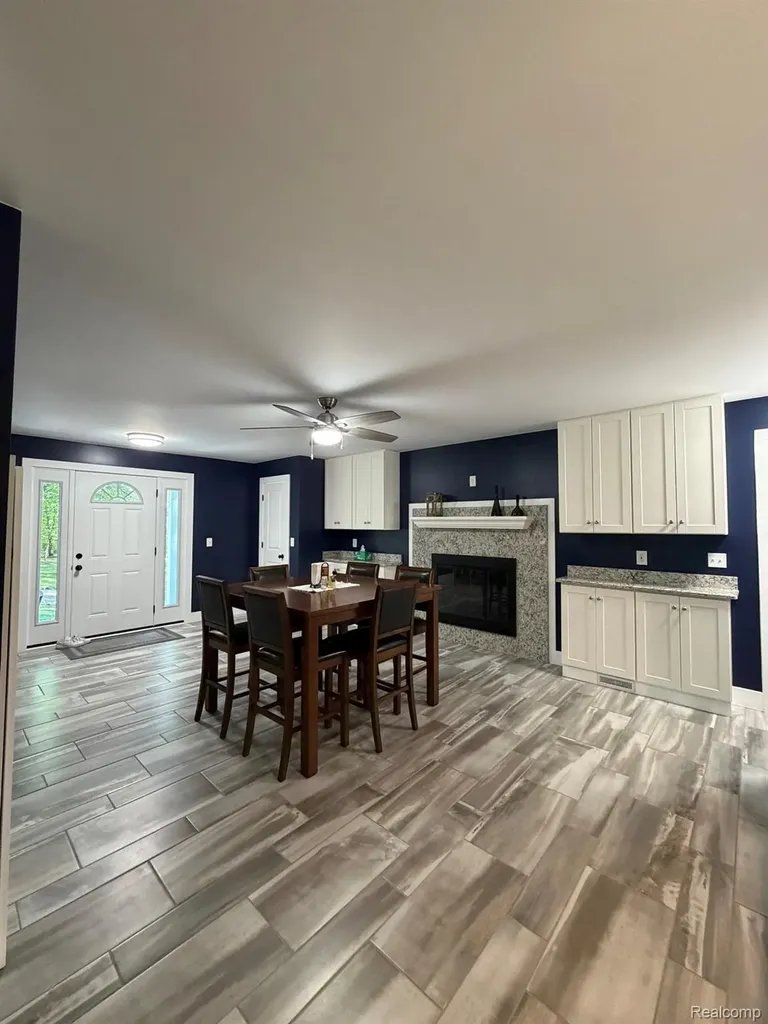 825 Rowlinson Lane Ortonville Village MI 48462