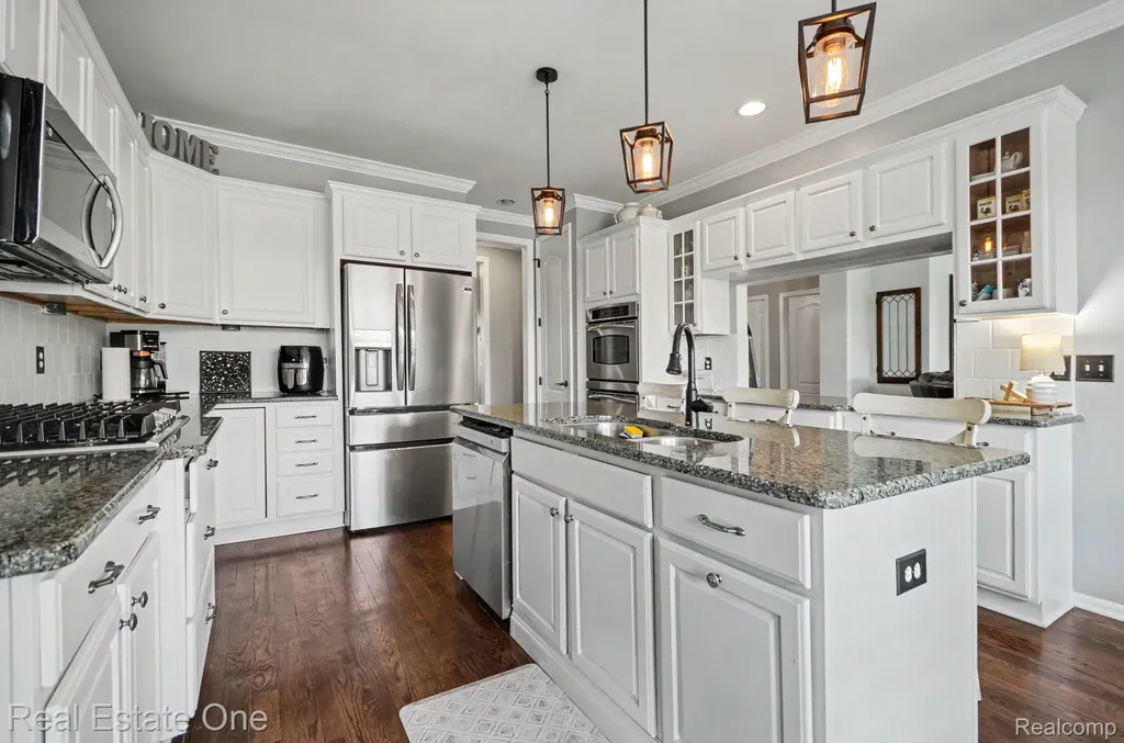 1809 Cheshire Lane Commerce Charter Township MI 48382