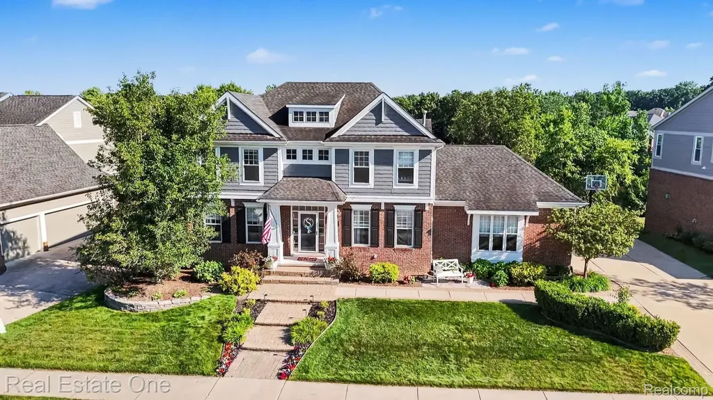 1809 Cheshire Lane Commerce Charter Township MI 48382