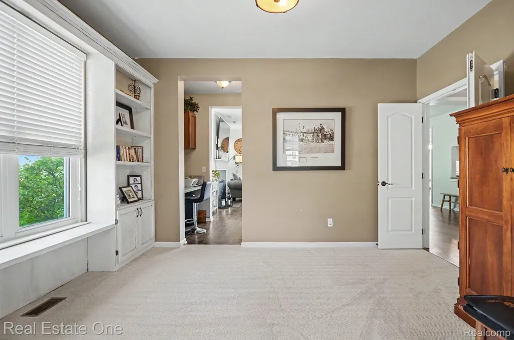 1809 Cheshire Lane Commerce Charter Township MI 48382
