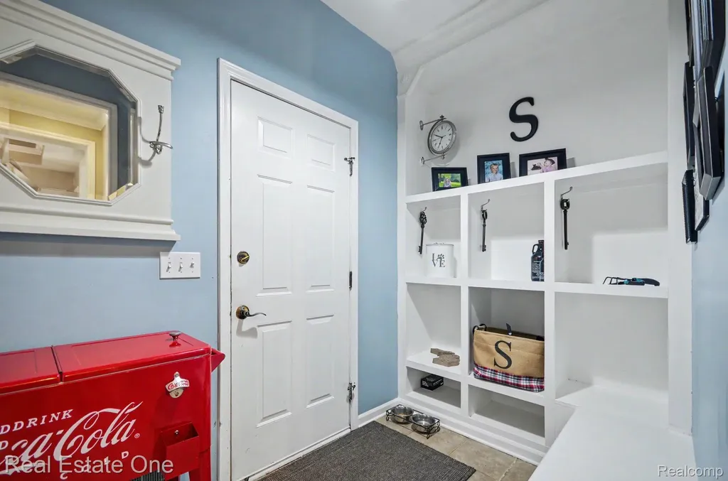 1809 Cheshire Lane Commerce Charter Township MI 48382