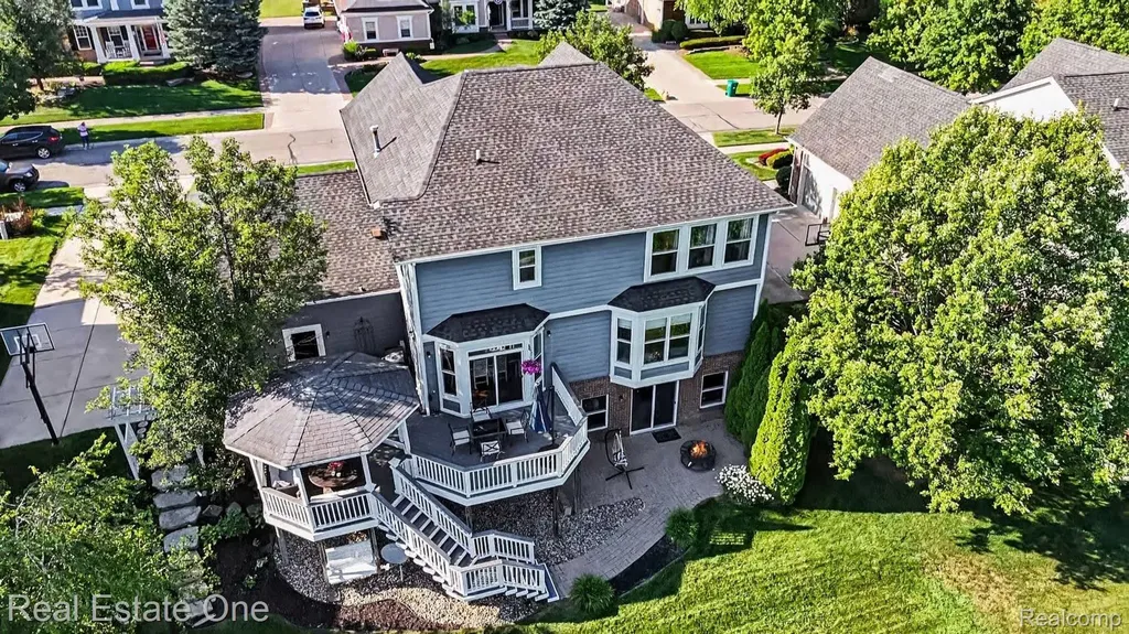 1809 Cheshire Lane Commerce Charter Township MI 48382