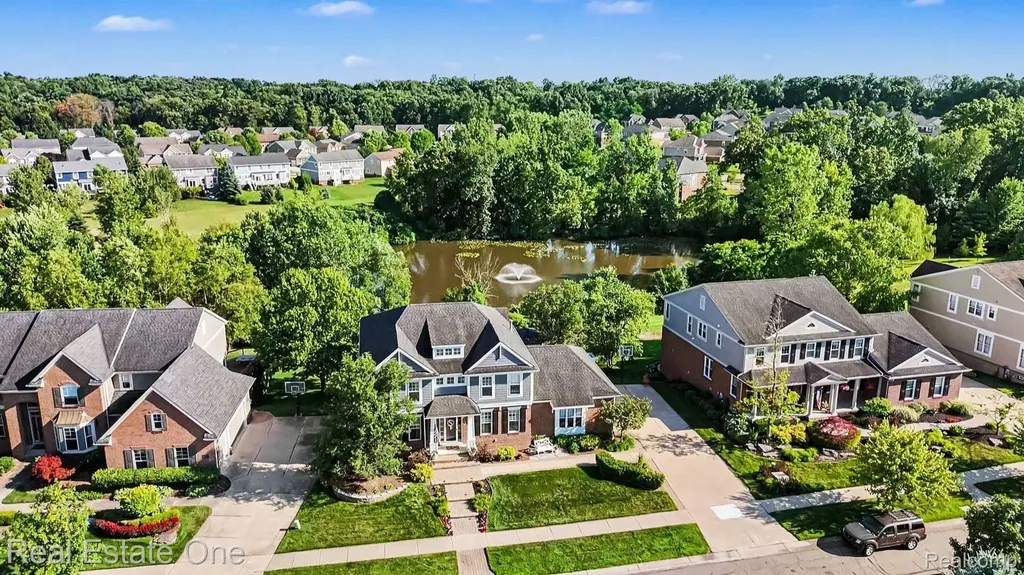 1809 Cheshire Lane Commerce Charter Township MI 48382