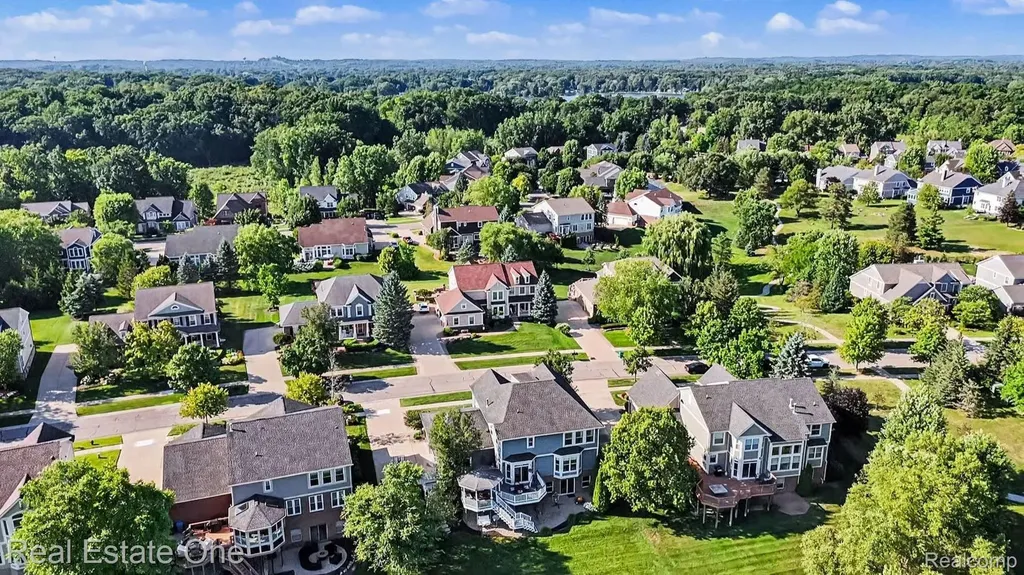 1809 Cheshire Lane Commerce Charter Township MI 48382