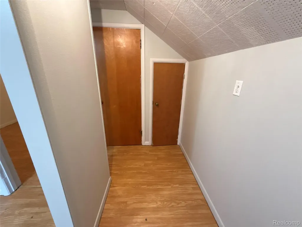 16610 Collingham Drive Detroit City MI 48205