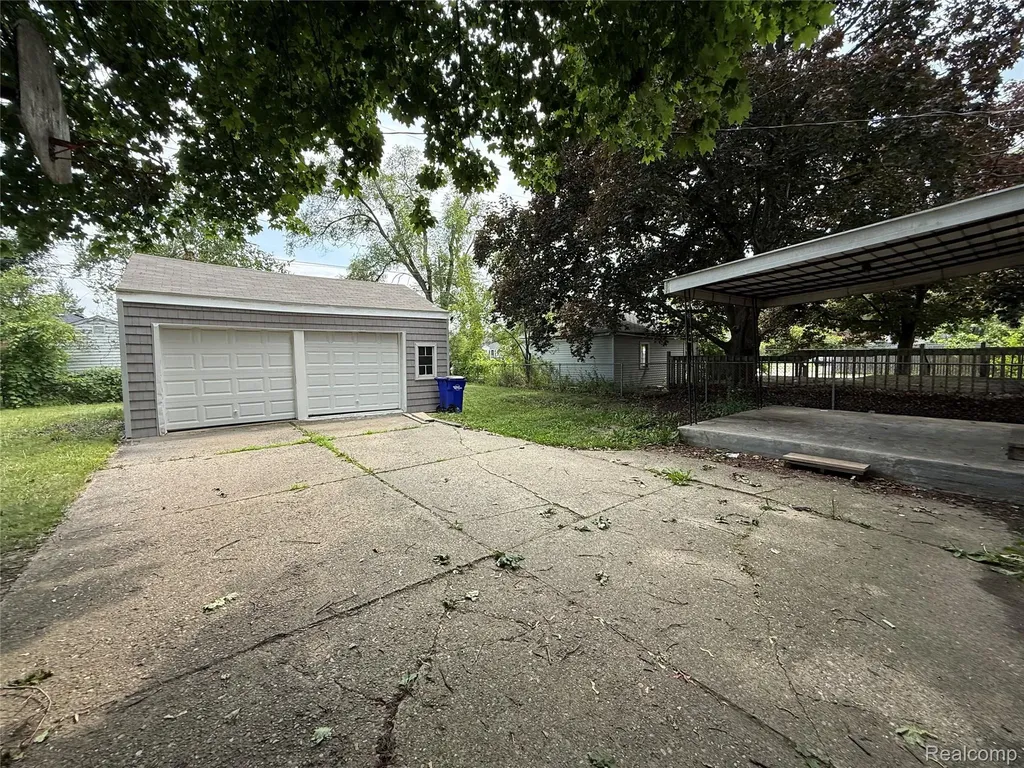 16610 Collingham Drive Detroit City MI 48205