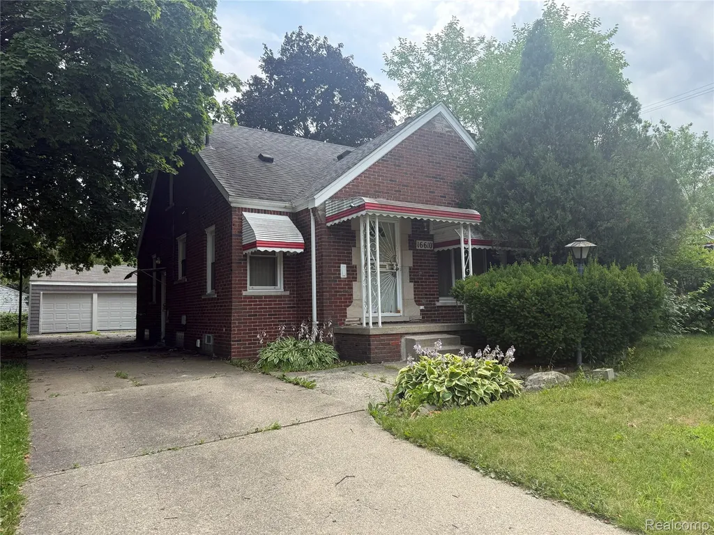 16610 Collingham Drive Detroit City MI 48205