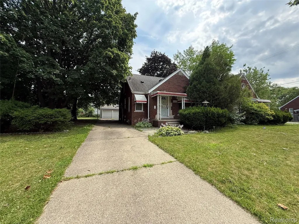 16610 Collingham Drive Detroit City MI 48205
