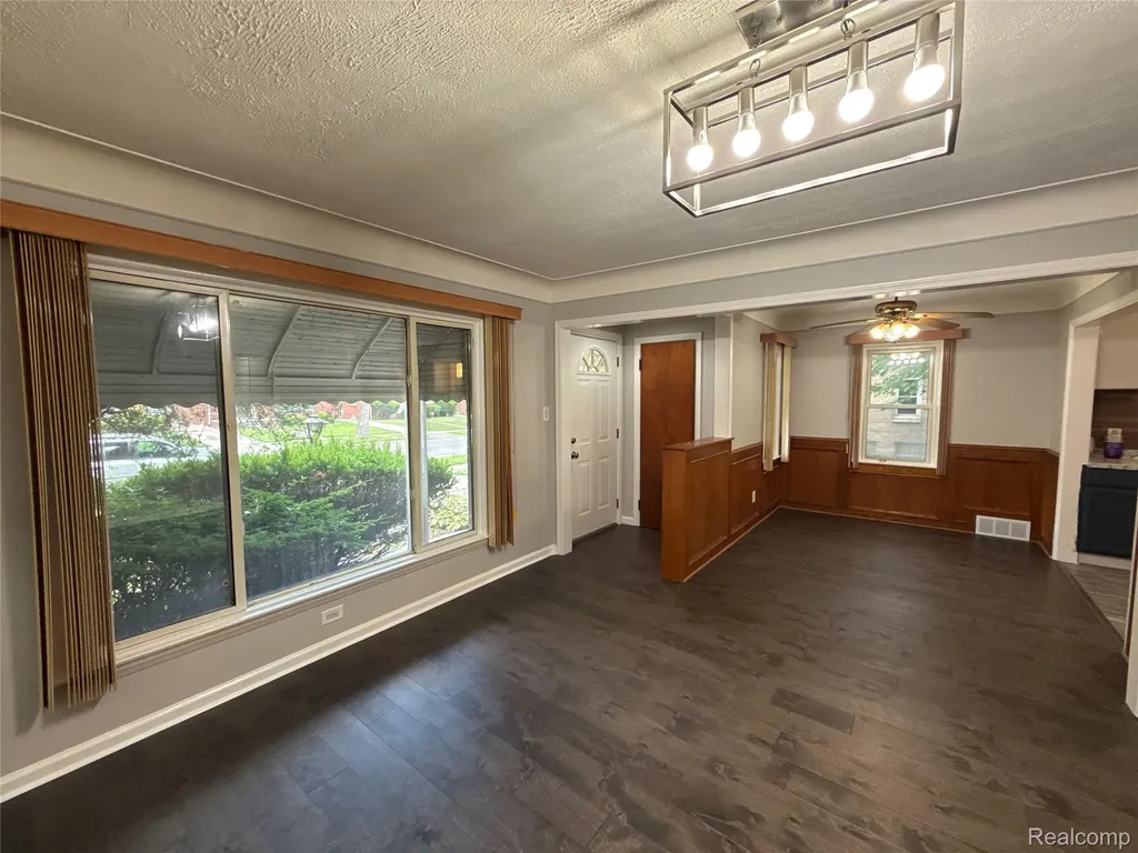 16610 Collingham Drive Detroit City MI 48205