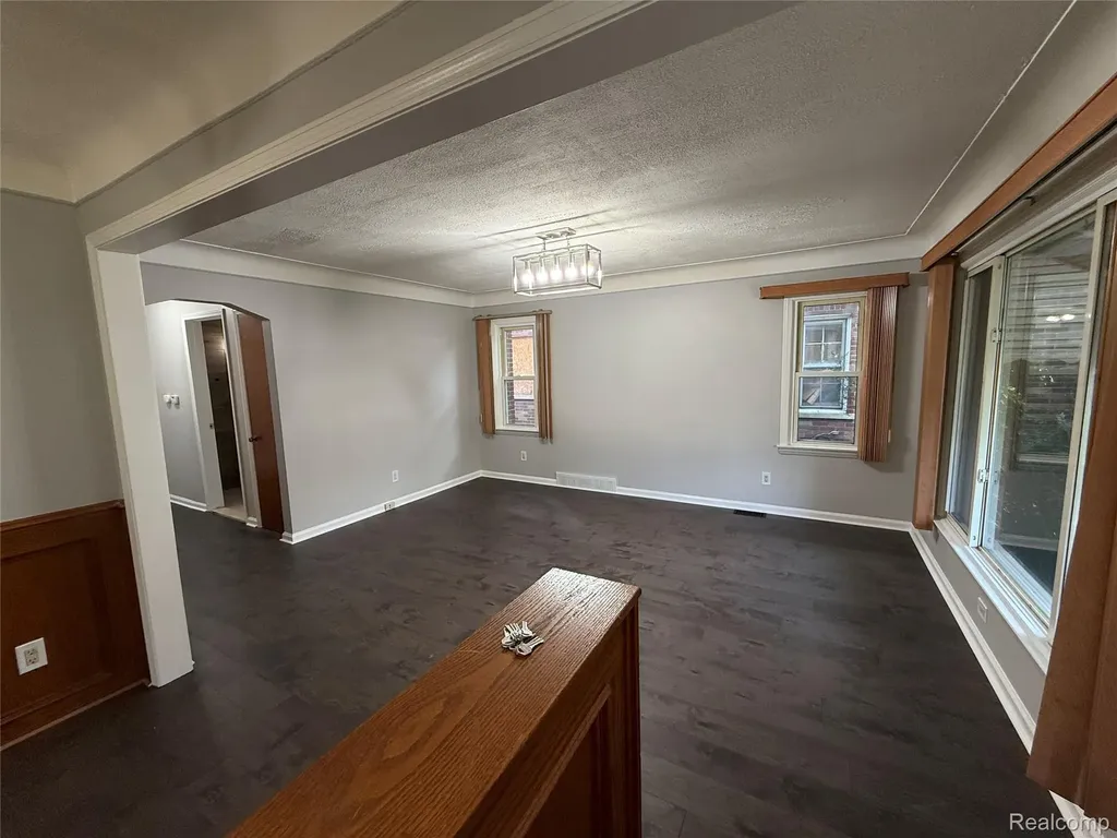 16610 Collingham Drive Detroit City MI 48205